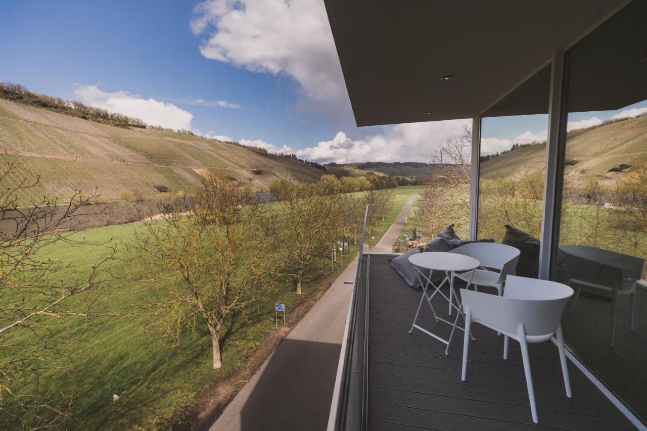 Steillage - Design Moselsuiten Mit Panoramablick Und Spa Brauneberg Exteriér fotografie